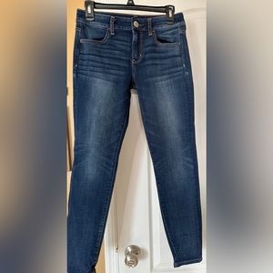 American Eagle Jean jeggings - size 6 regular. Never worn.